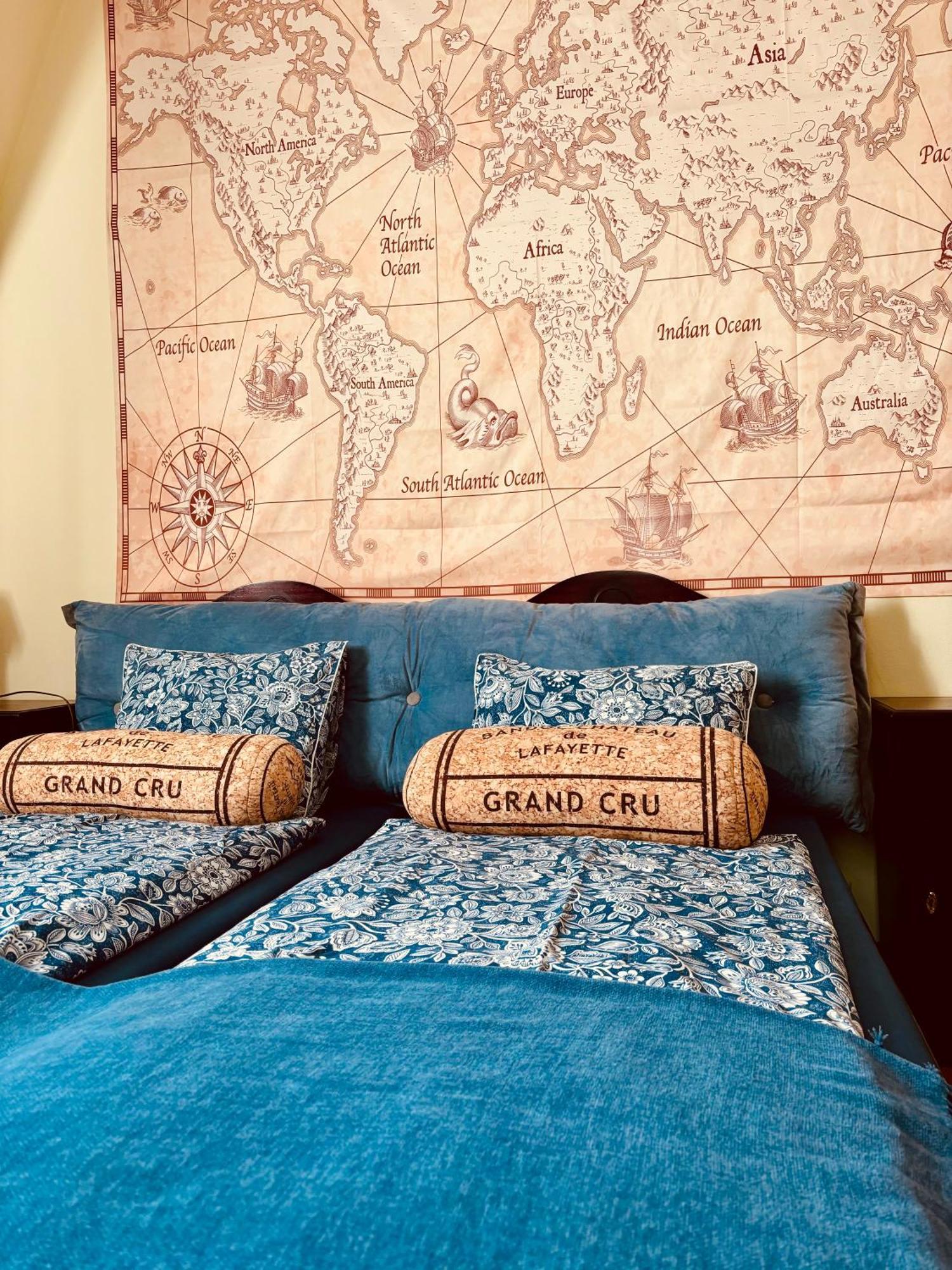 Pirate Family, Theme Room, Free Parking Κάρλοβι Βάρι Εξωτερικό φωτογραφία